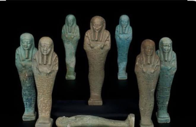 سيبك من الهتش اللى فات ده كله واتفضل جاوب على السؤال ده بس خليك صريح: 👇

لو حدث وعثرت على قطعة آثار .. ماذا سيكون تصرفك معها؟!

هذا هو الاختبار الحقيقي للانتماء واعتزازك بتاريخ بلدك