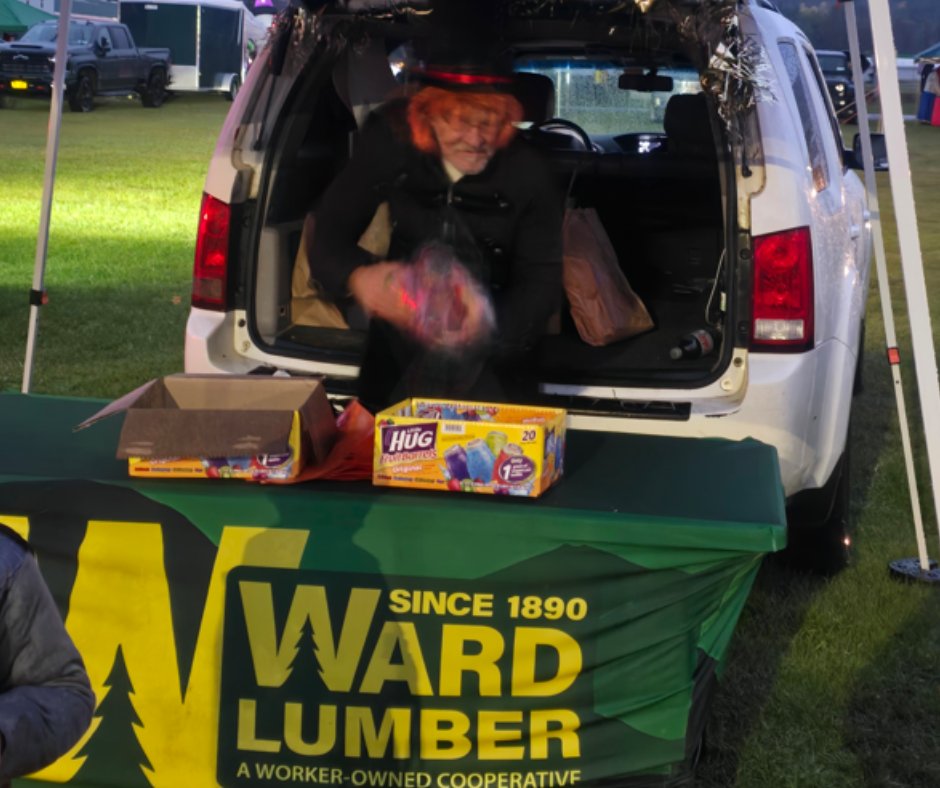 wardlumber's tweet image. 🎃Thanks to all our team members who supported local community events this Halloween! 

#WardLumberStrong #WorkerOwned #Coop #ShopLocal #ADK #NorthCountry