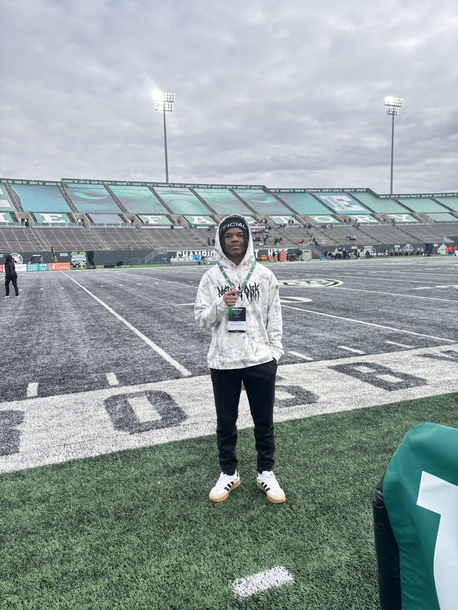 Xavier Steele tweet media