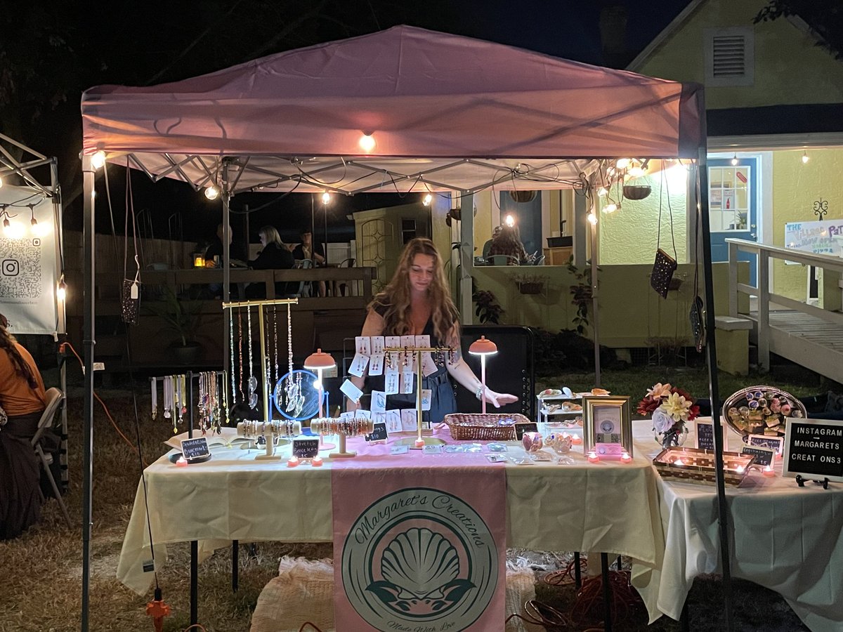 Still glowing from my first night market ✨ Huge thanks to everyone who stopped by to say hi and support small! Loved meeting other artists and soaking up all the good vibes 💕Grateful for the love, good energy, new friends, and my biggest supporter by my side <a href="/skaterjo3/">skaterjoe</a> 🩵