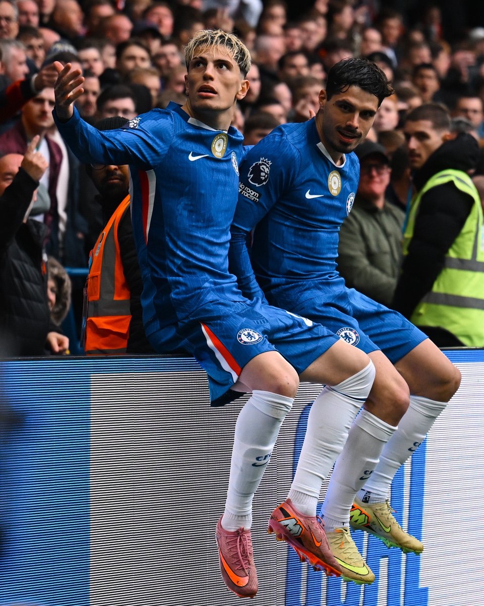 Jowiezazaa's tweet image. Let's share 1 million naira to Chelsea fans 💙💙

Drop AZA asap