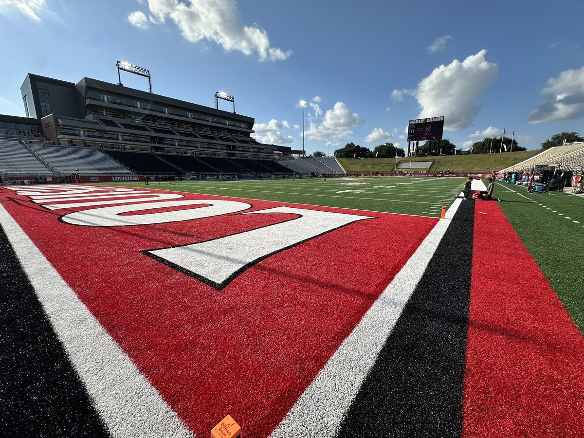 Pregame under way from Lafayette. Catch the call of the Cats and Cajuns with kickoff coming up at 4! 
🏈TXST vs Louisiana
🏟️Our Lady of Lourdes Stadium
🎤<a href="/CShieldsRadio/">Clint Shields</a> &amp; <a href="/GeffGandy/">Geff Gandy</a> 
📱<a href="/varsity/">Varsity</a> app
📻<a href="/KTSW899/">KTSW San Marcos</a> FM
💻TXST.com
