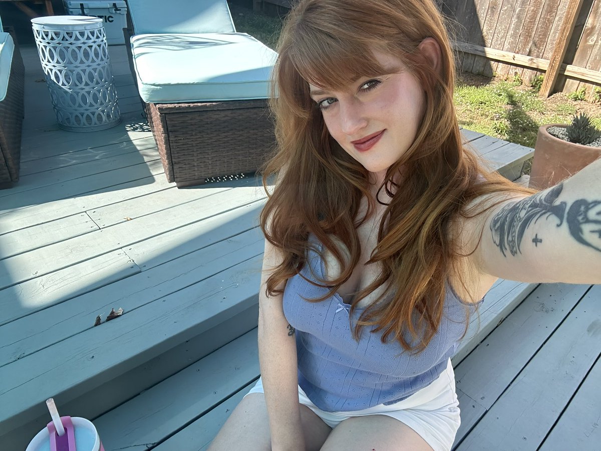 Elise1485888's tweet photo. best thing about a brand new account, you get to start over like the witness protection program https://t.co/WbgYHVfQaP