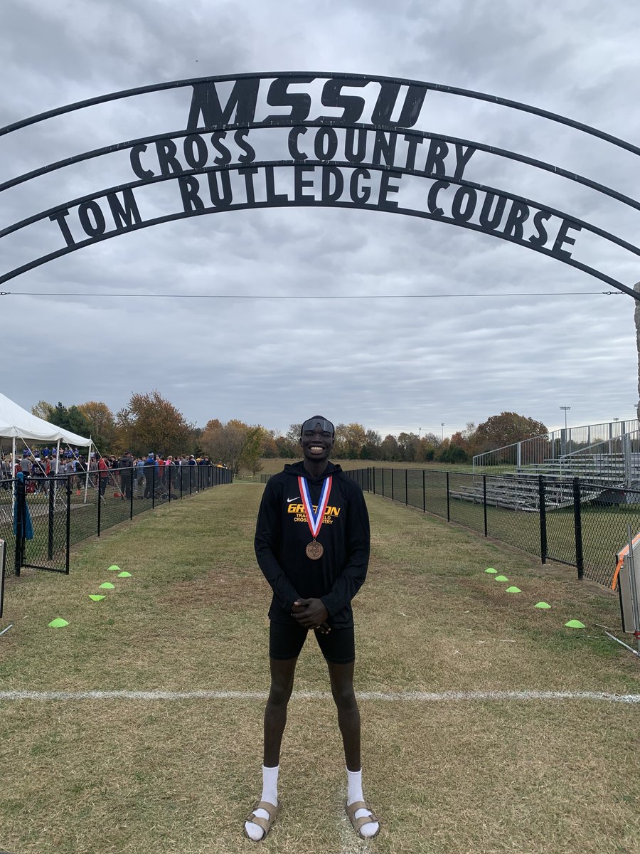 MWSUGriffons's tweet image. 🏃‍♂️ Record Breaker!

Wimach Gilo places 7th at the NCAA Central Region Championship, setting a program best 10K time of 30:45.70!

📰- bit.ly/3JE03By

#GriffUp🦅🦁| #FightOn50