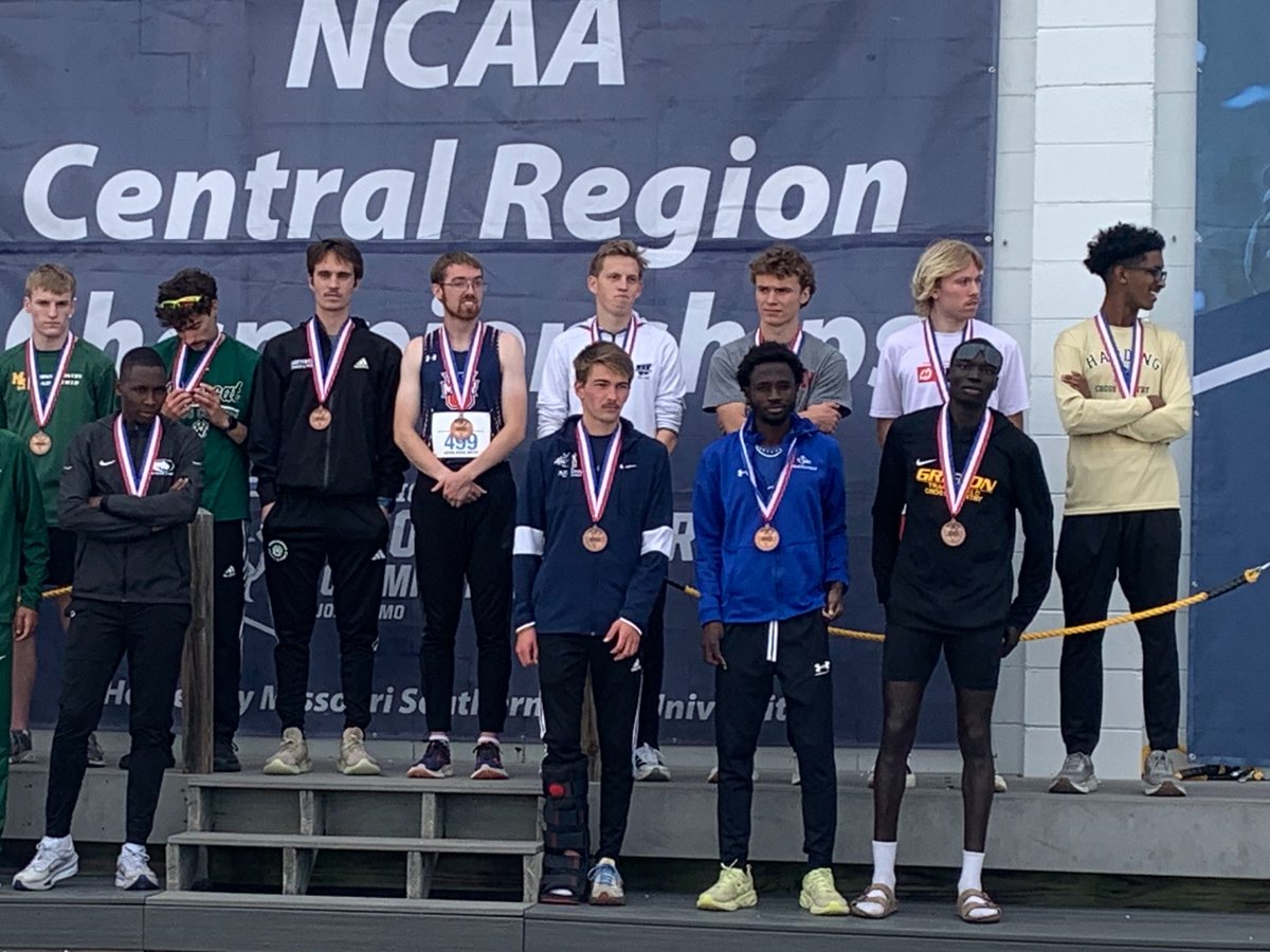MWSUGriffons's tweet image. 🏃‍♂️ Record Breaker!

Wimach Gilo places 7th at the NCAA Central Region Championship, setting a program best 10K time of 30:45.70!

📰- bit.ly/3JE03By

#GriffUp🦅🦁| #FightOn50