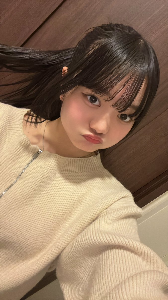 Saki_Cyp's tweet photo. おはようございます☀️

今日11月9日はタピオカの日ーー！
タピオカ好きですかー？？
私は好きですっ！🩵🩵
一時期流行ってた時よく飲んでました^^
絶対毎回黒糖タピオカミルクティー🧋しか頼んでない気がします笑笑
おいしいおいしい！

いってらっしゃい👋
 #タピオカの日  #橘花咲希  #Sakky🦥 https://t.co/i3bW8VmPx5