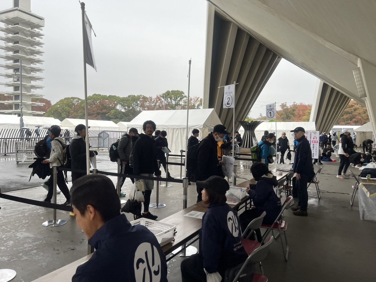 ＼ 本日開催🏃 ／
受付、荷物預かり時間は以下のとおりです。
時間に余裕をもってご来場ください🙂
◇受付時間　：6時45分～7時45分
◇荷物預かり：6時45分～8時05分
 
第二球技場をウォーミングアップ場として開放しております。
◇開放時間：6時45分～8時00分

#setagaya246 #スポーツ #駒沢公園