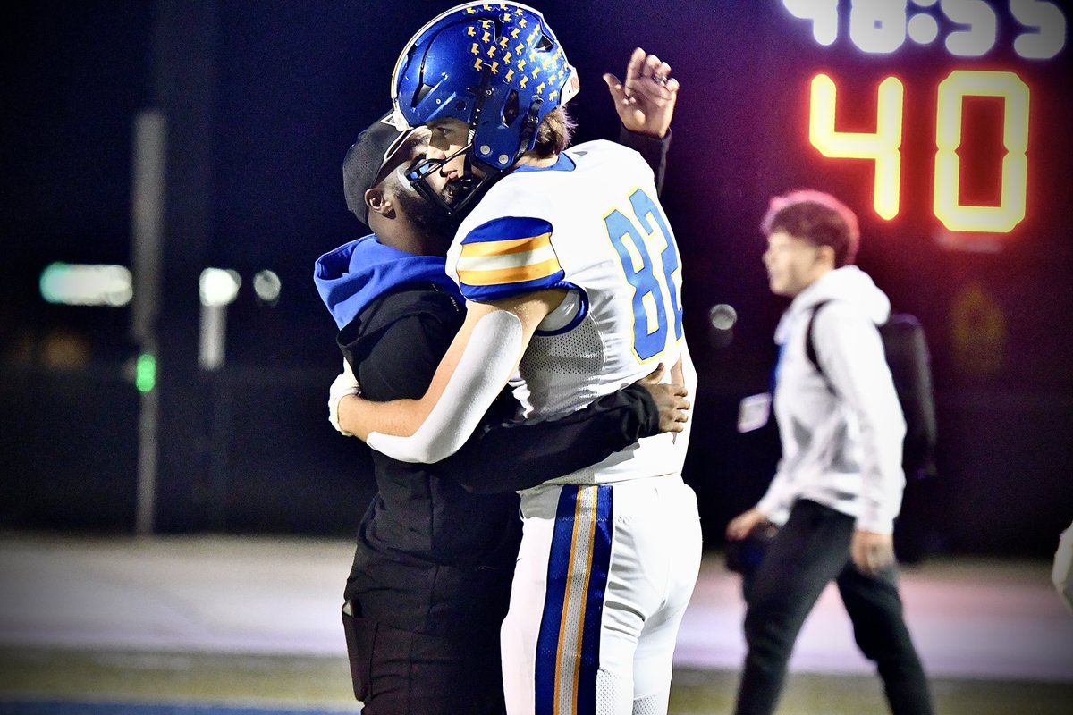 Our senior season came to an end last night, 44-55 to Olathe West. Thankful for the brotherhood, lessons learned and excited for what’s next…
<a href="/osffbc/">Olathe South Falcon FOOTBALL BOOSTER CLUB 🏈</a> <a href="/Coach_MA_/">Michael A Allen</a> <a href="/OSFalconFB/">Olathe South Falcons</a>