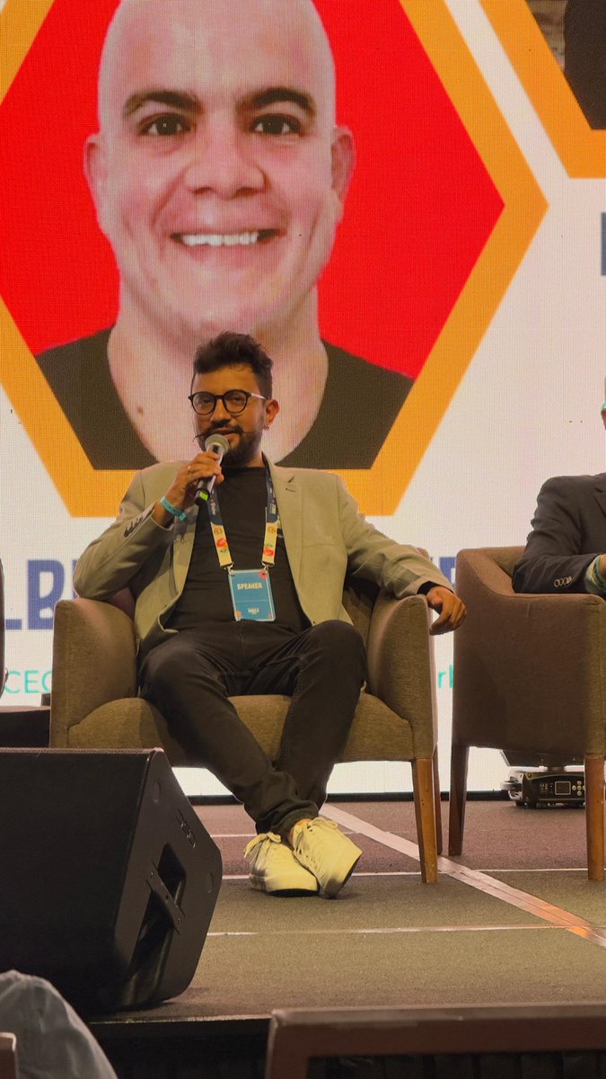 Criptolatinfest's tweet image. 🌴🐆 ¡Criptoparceros! 🐆🌴

Así fue la participación de Santiago Guzmán, CEO de Cripto Latin Fest, en Blockchain Jungle 2025: una experiencia increíble que destacó la fuerza, visión y unión de la comunidad Web3 en Latinoamérica. 🌐🔥

Santiago compartió cómo la educación, la…