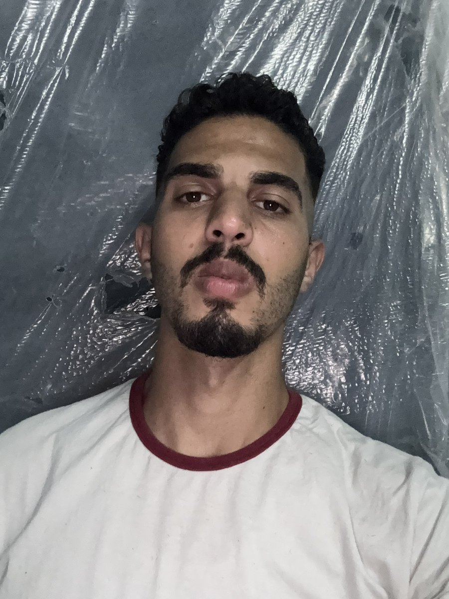 mahmoudjarada21's tweet image. My family is starving, and aid is non-existent! Winter is approaching, and we lack warm clothes or blankets to protect us.
Urgent appeal to every person of conscience:
Save our children from hunger and the severe cold.
#GazaUnderAttack #AghithuGaza 

chuffed.org/project/136643…