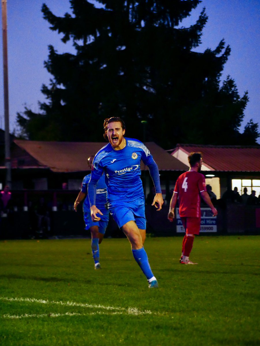 bartonroversfc's tweet photo. Warman. 🚀
@alfiejwarman ⚽️ https://t.co/bh9PsUipYT