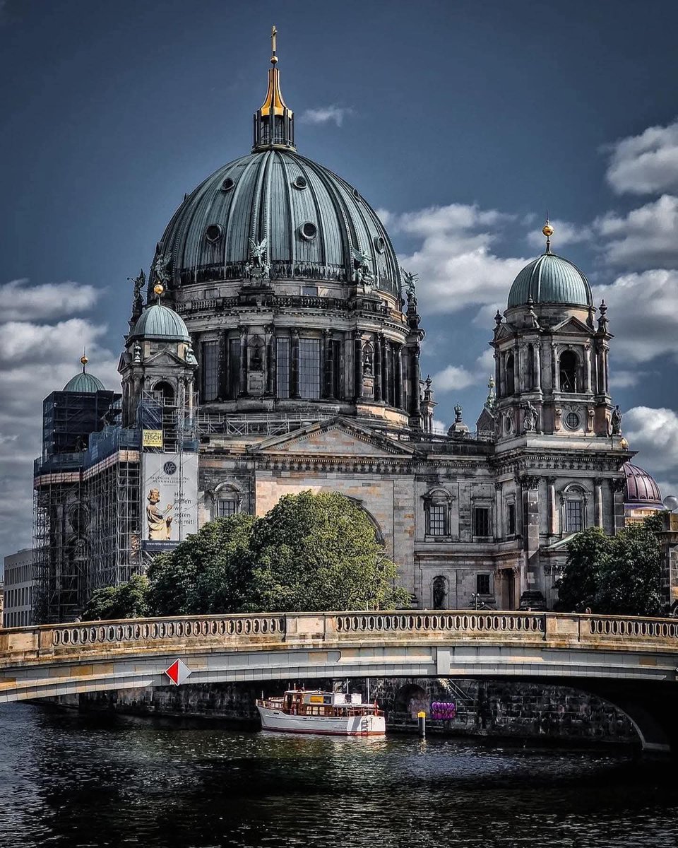 Mohsin_Aziz01's tweet photo. Berlin, Germany 💙 https://t.co/QMTQESuXwd