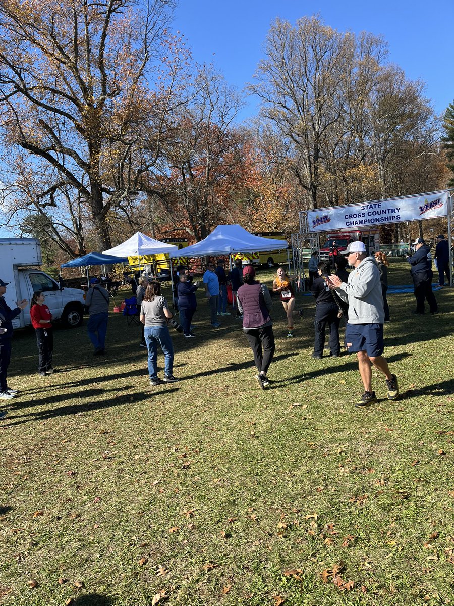 An amazing day for Oakton Cross Country at States! Great runs by all.  Congratulations to Caroline S. 🥇the 2025 State Champion and Abigail M. who finished 5th! #WEAREOAKTON
