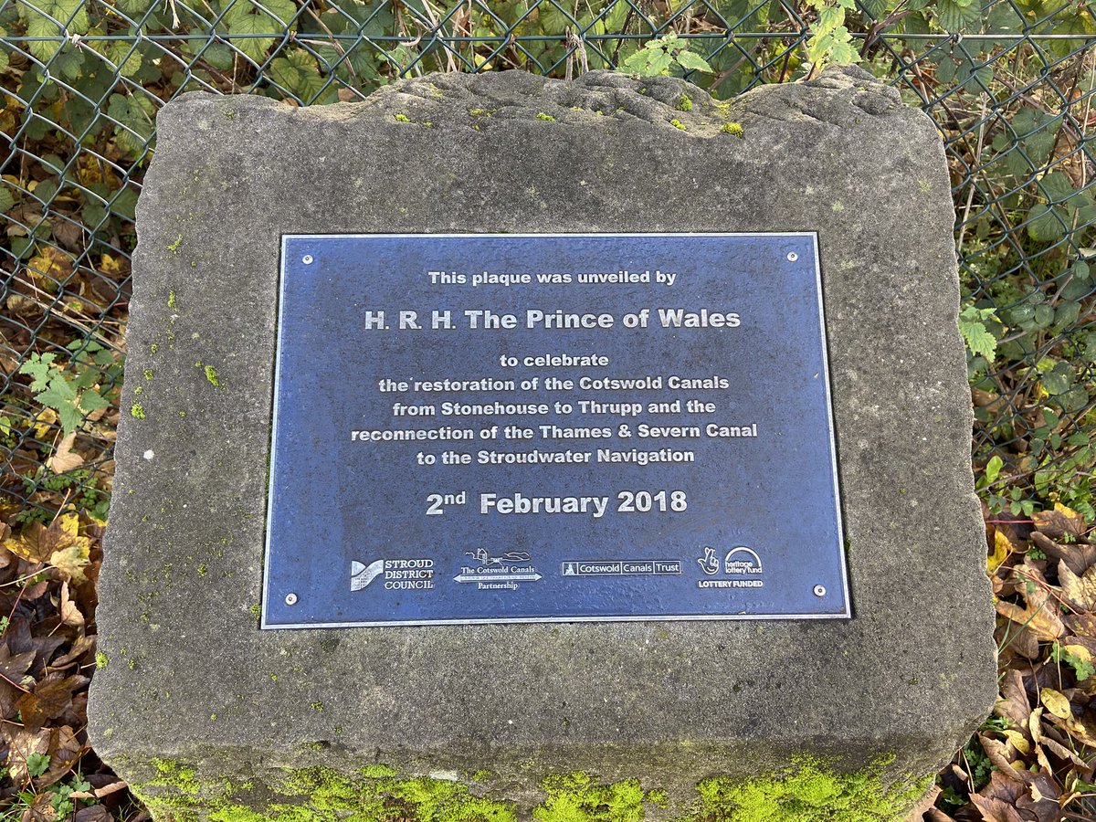 Enjoyed exploring the canal at Stroud today for my next <a href="/towpathtalk/">Towpath Talk</a> piece. Glorious weather too! ☀️😎