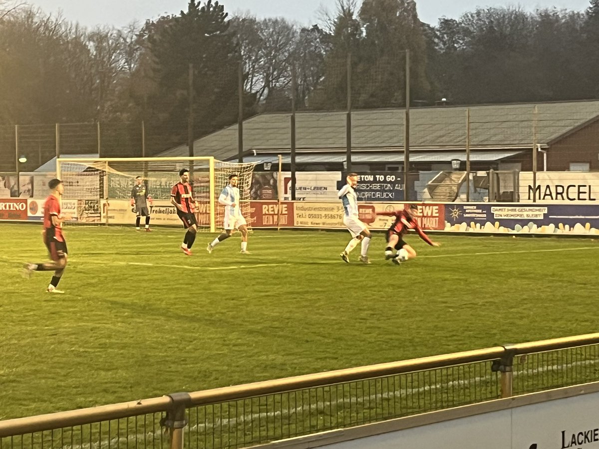 Toby Jones tweet media