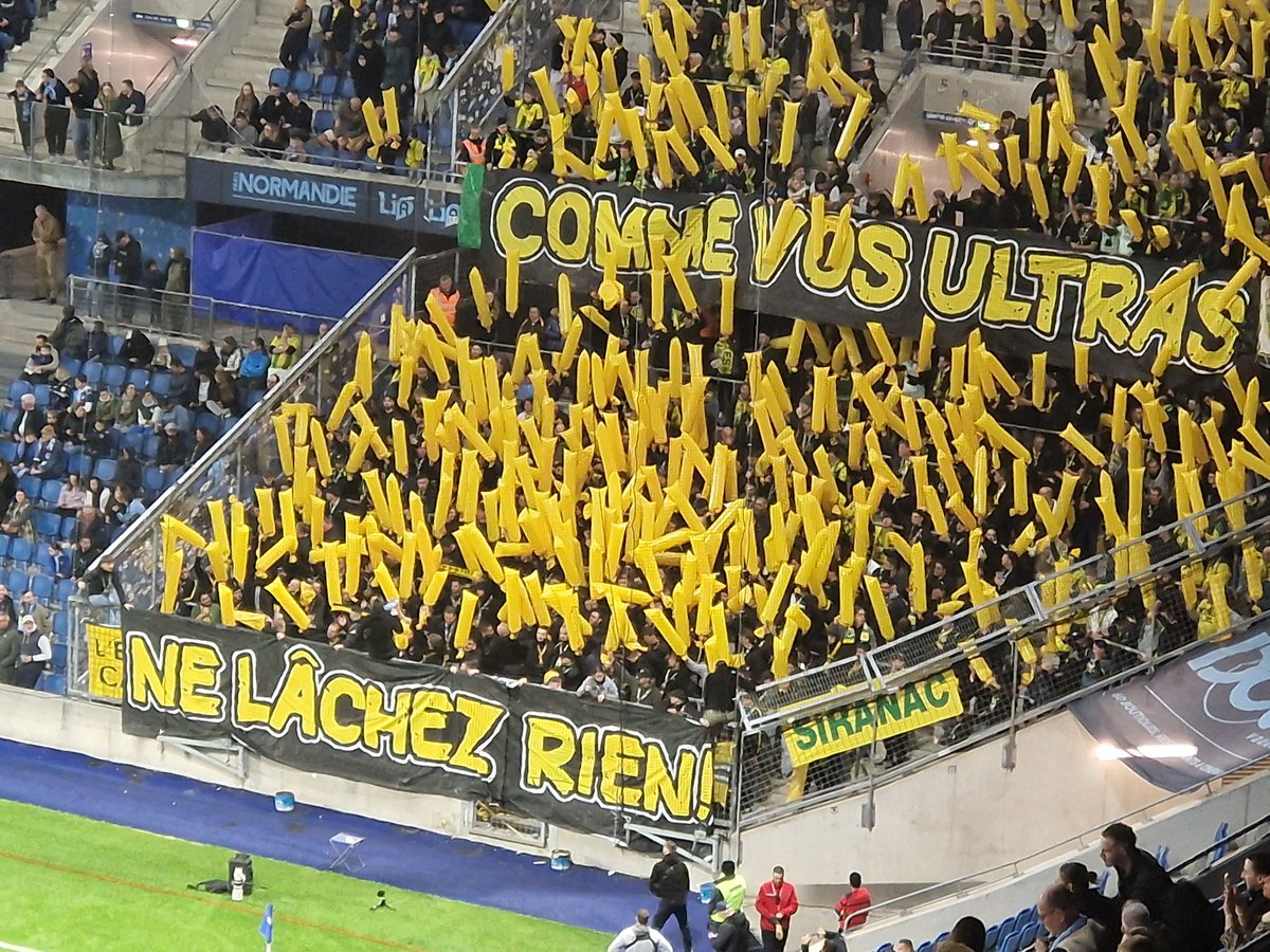 #HAC - #FCN 
🔊 Les fans des deux camps déjà chauds comme la braise !
#Havre #Nantes