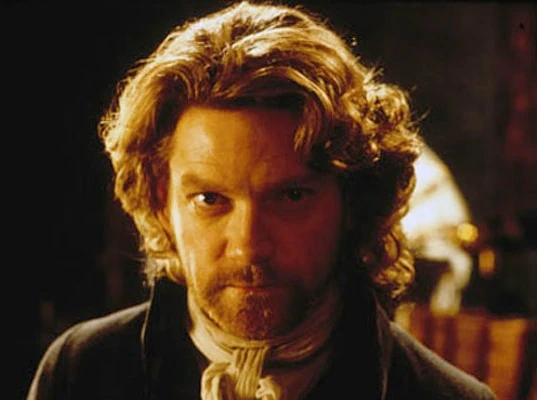 Reading the flattering reviews of Del Toro's #Frankenstein, I see once again the injustice done to Branagh's Mary Shelley's Frankenstein, which has also clearly influenced it. Kenneth Branagh's film is fantastic.