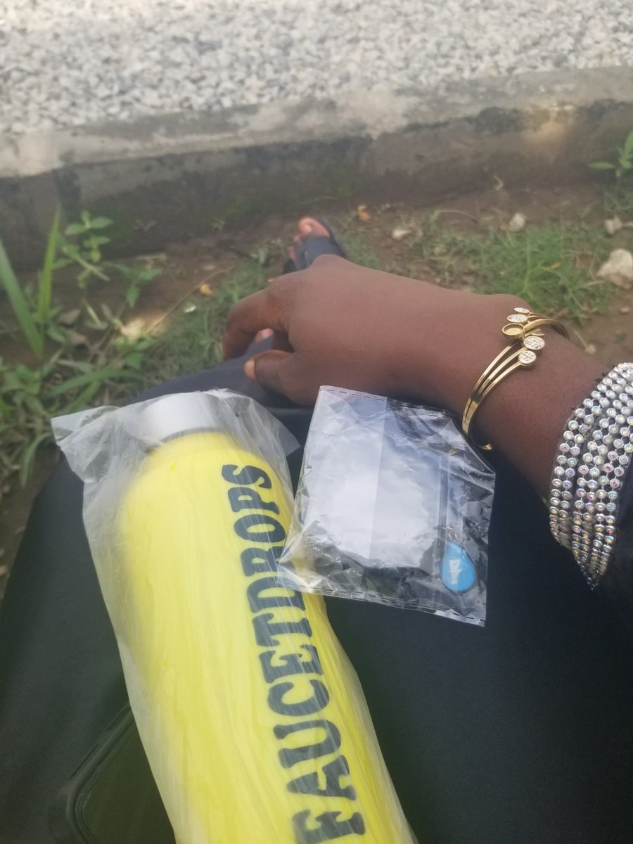 AdeyiFaridah's tweet photo. "Just got my Faucetdrops swag! 🚀 Thanks for the awesome merchandise, hand beads , flask 😌! #Web3 #faucetdrops #BlockchainLove"
@Faucetdrops https://t.co/gf6MBvJEvT