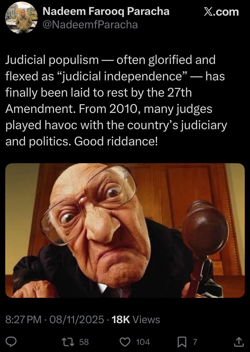 Yeh is mulk ki intelligentsia hai 🤣🤣