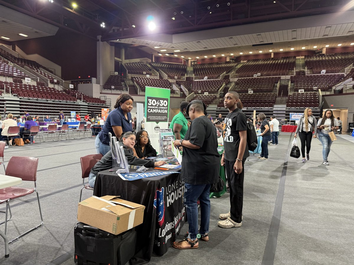 DrFavyCantu tweet media