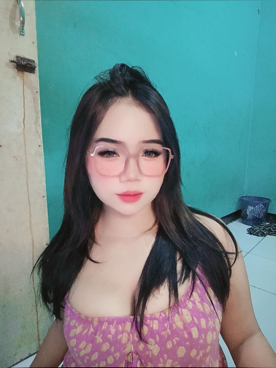 Araa_diana tweet media