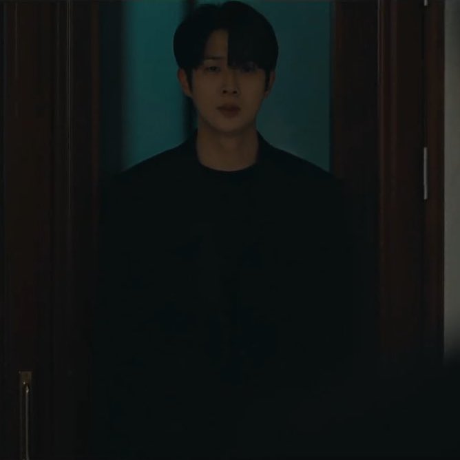 Choi Wooshik's stylist team, may your sleep always be peaceful and you receive a raise every year... I love every Kim Woojoo's style especially in #WouldYouMarryMeEp10. He look 10x more handsome 😩💗

#WouldYouMarryMe