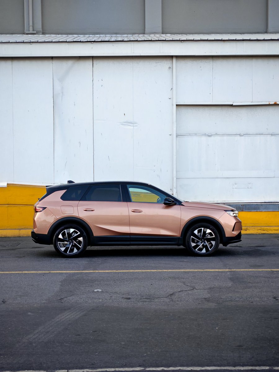 TechnoBok tweet media