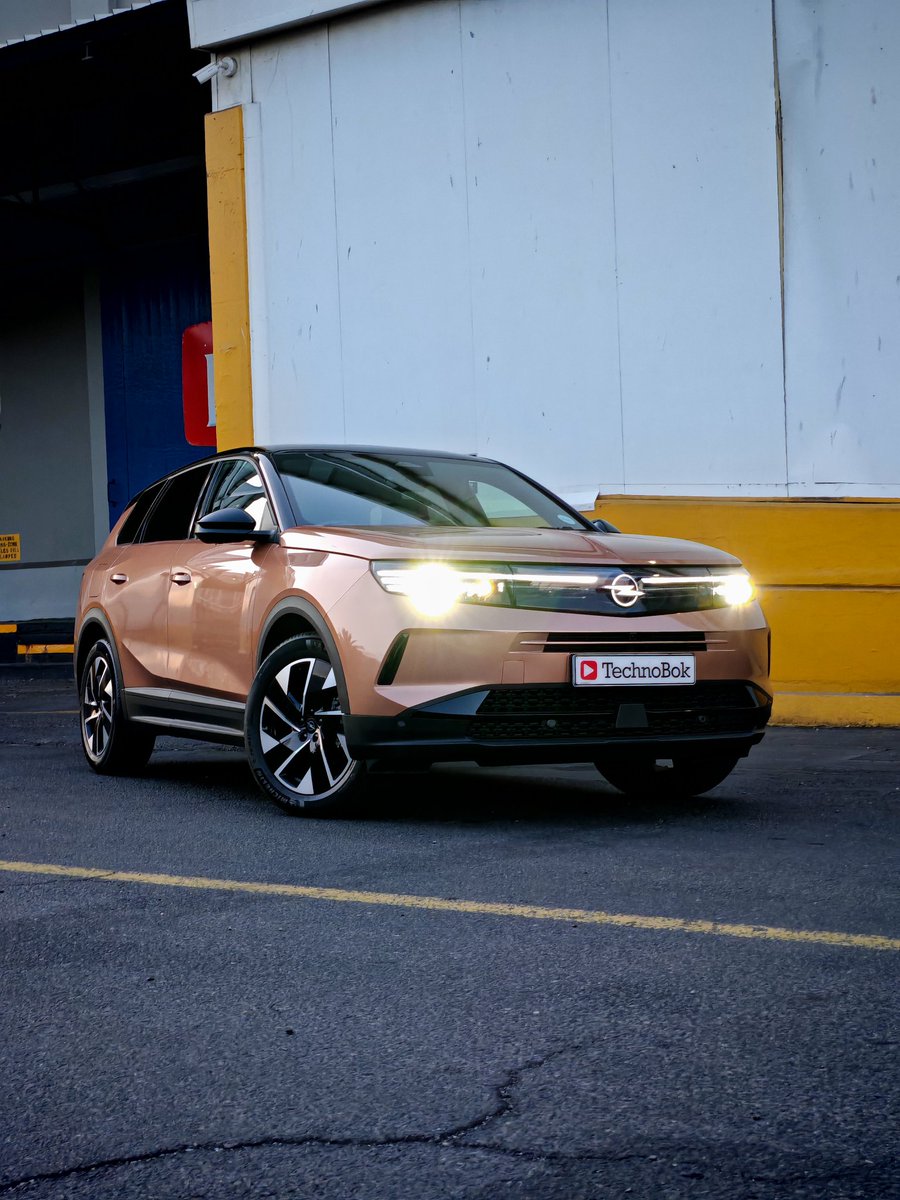 TechnoBok tweet media