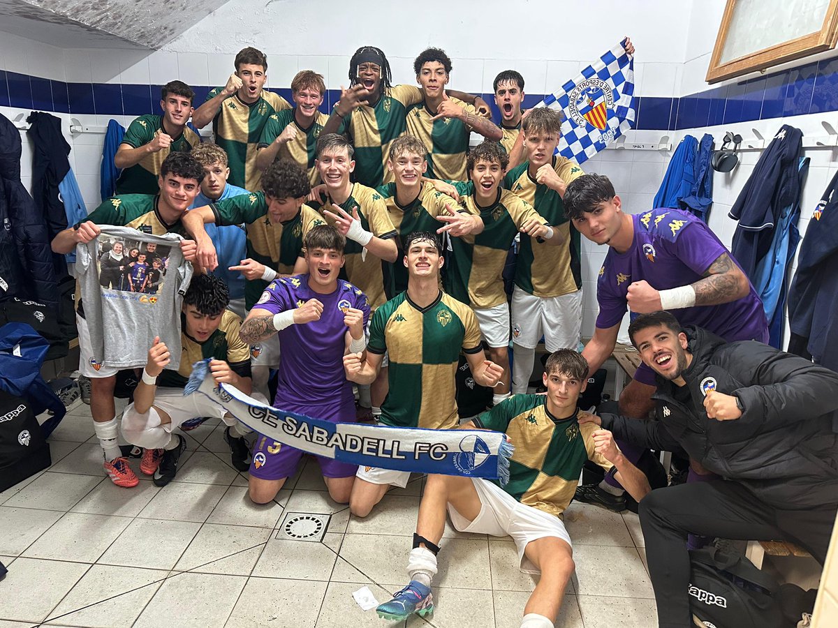 FutBaseCES's tweet image. 💙 𝗛𝗢𝗡𝗢𝗥 𝗔𝗟 𝗝𝗨𝗩𝗘𝗡𝗜𝗟 𝗔 𝗗𝗘𝗟 𝗖𝗘𝗡𝗧𝗥𝗘 𝗗’𝗘𝗦𝗣𝗢𝗥𝗧𝗦 𝗦𝗔𝗕𝗔𝗗𝗘𝗟𝗟 🤍

#FutBaseCES