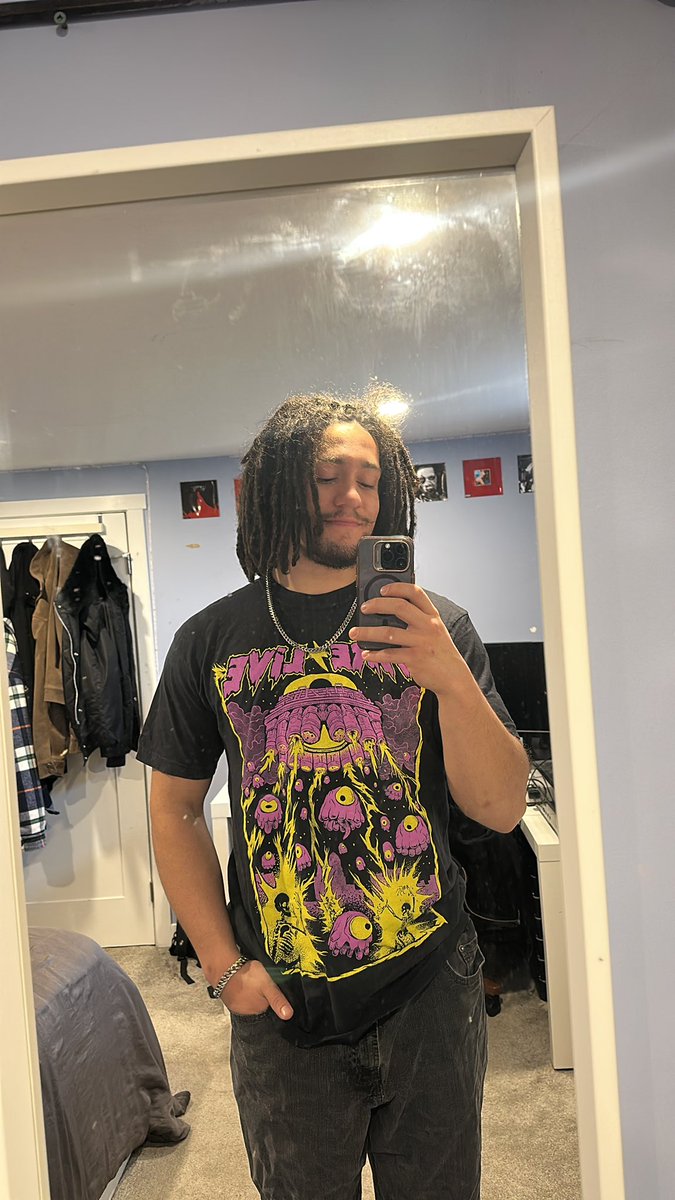 Easton Meth tweet media