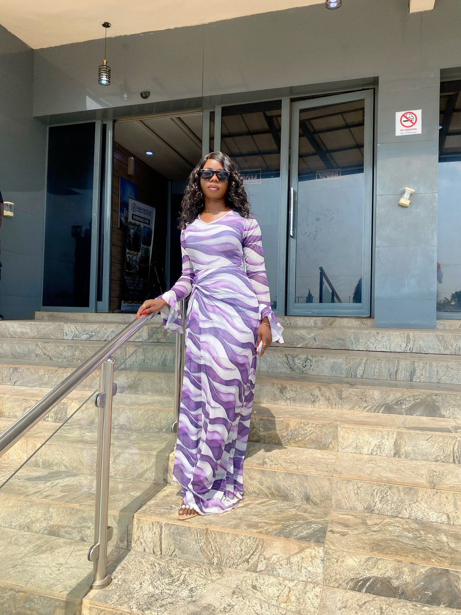 LADYBEE672's tweet image. #weddingguest