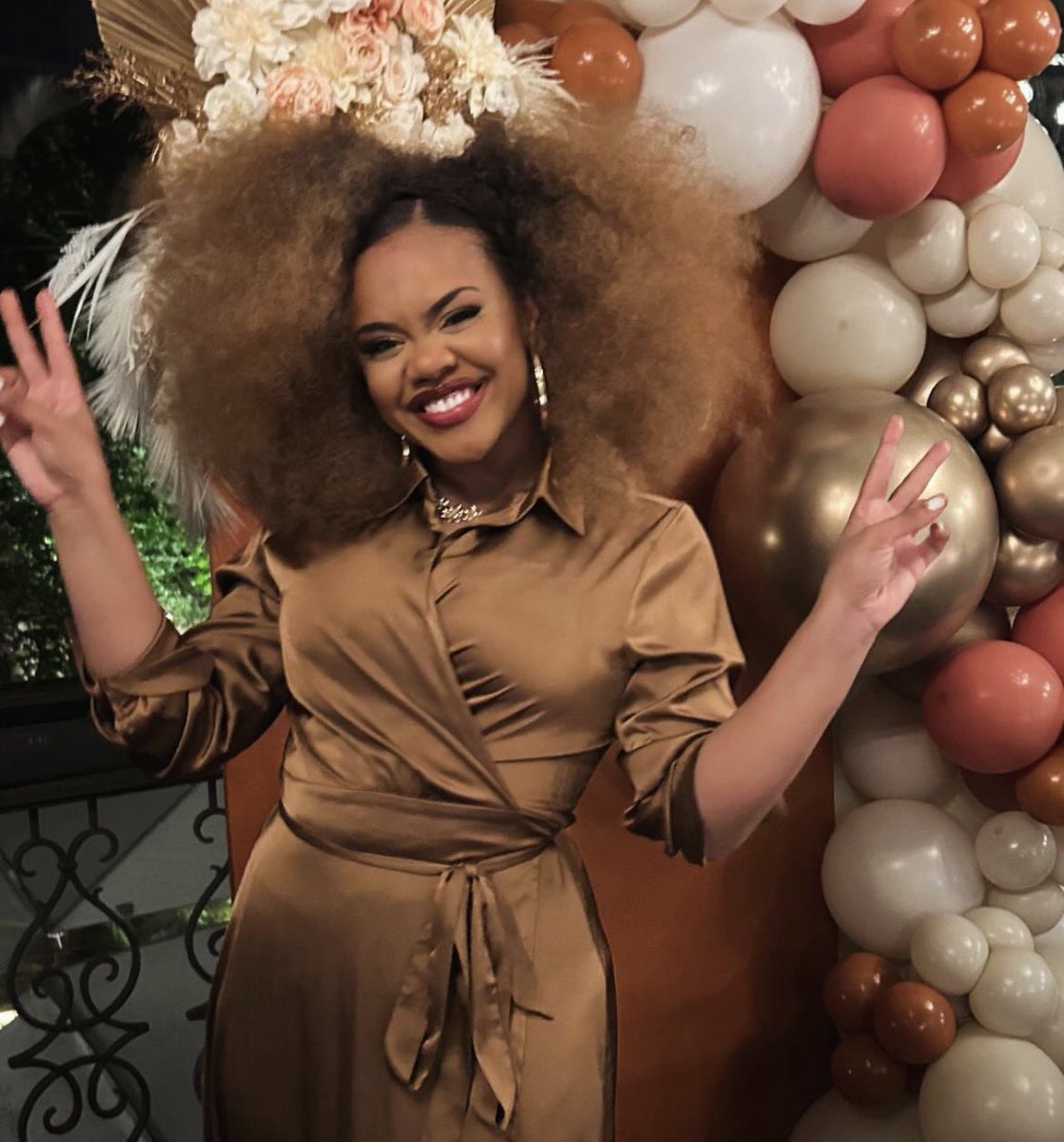 ⭑.ᐟ the prettiest to exist!