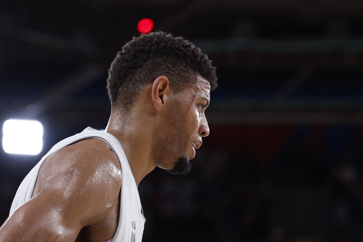 Shut up🤫
Suit up⛹🏽
Show up🦍