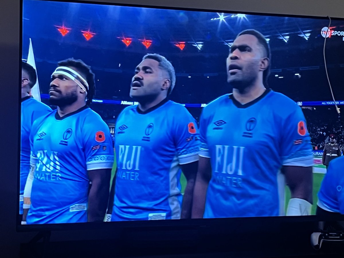 England v Fiji. No national anthem sends a tingle down my spine like Fiji’s. I love these people. Call me a traitor but I’m supporting Fiji 💙 🇫🇯