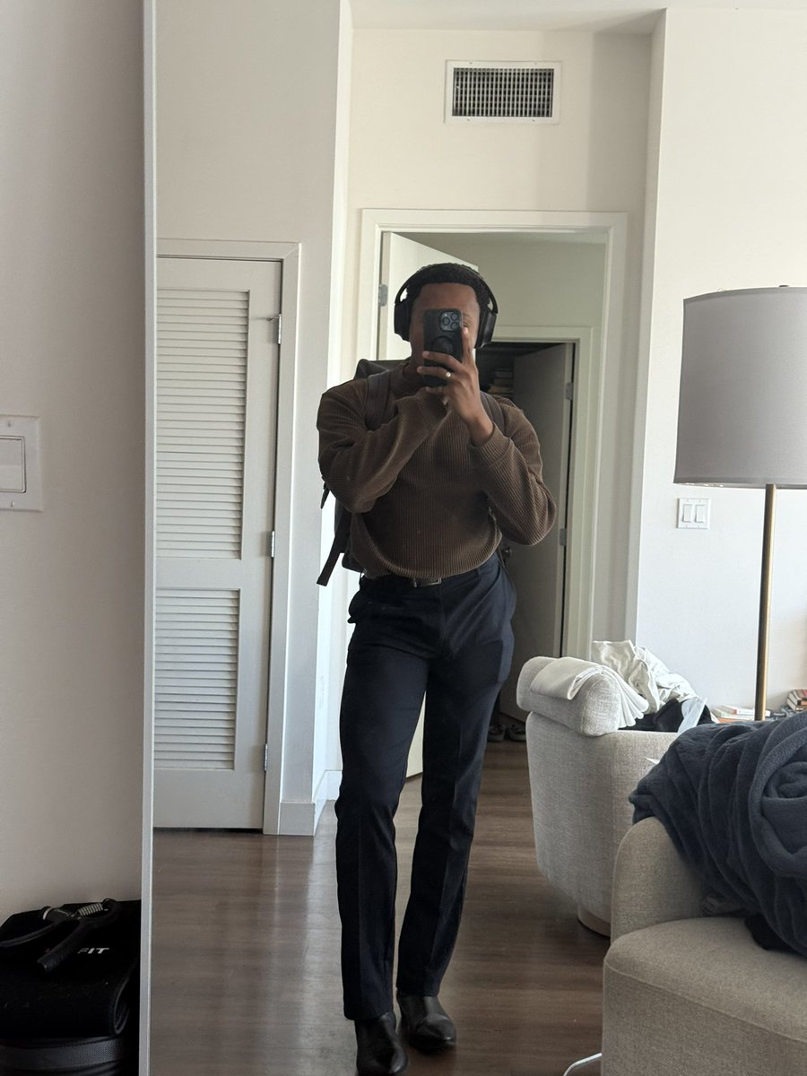 the Saturday fit ✌🏾