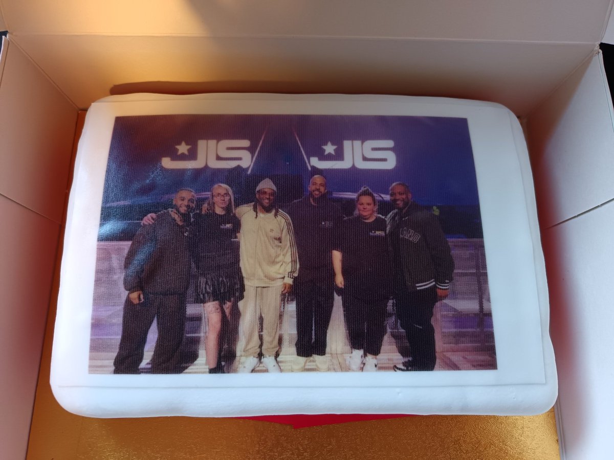 JLSNicola's tweet photo. My birthday cake @JLSOfficial @AstonMerrygold @MarvinHumes @Oritse @JBGill https://t.co/cCmqigI1Xu