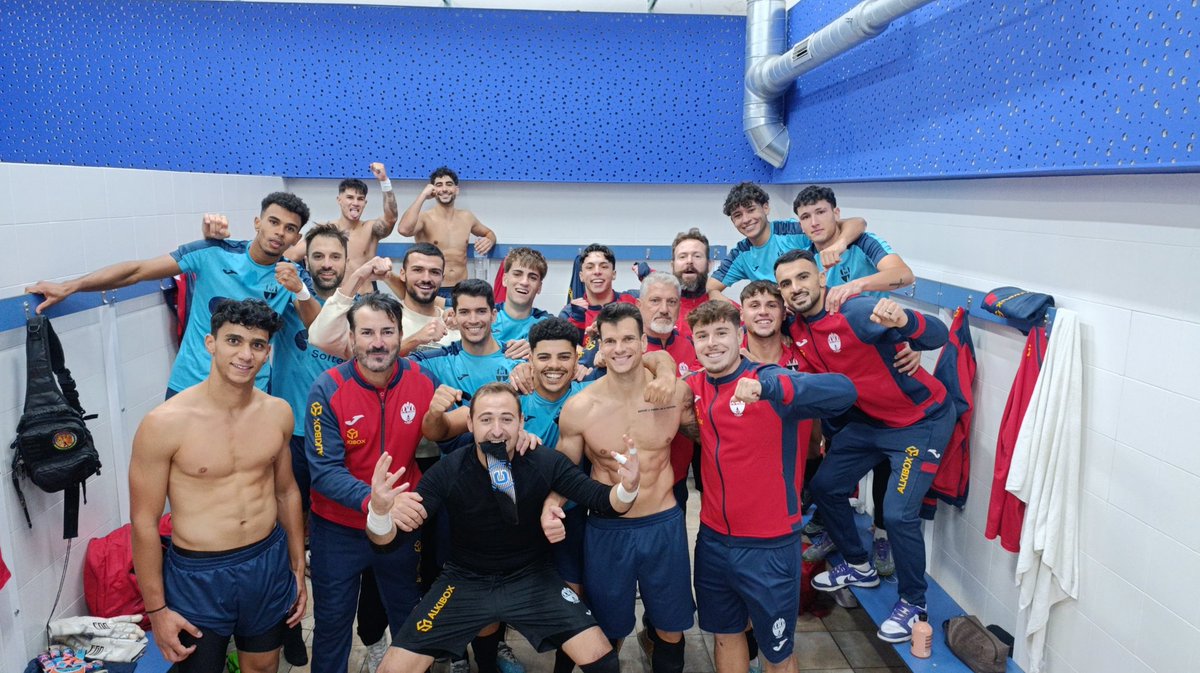 CD_Algar's tweet image. 𝑳𝑨 𝑭𝑶𝑻𝑶 𝑫𝑬𝑳 +𝟑‼️🦁

DEPORTIVO MURCIA 0-3 CD ALGAR

¡VAMOOOOOOOOOOOOS!