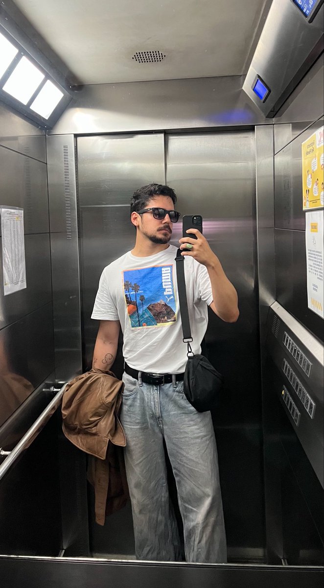 [insert boys boys boys song de fondo]