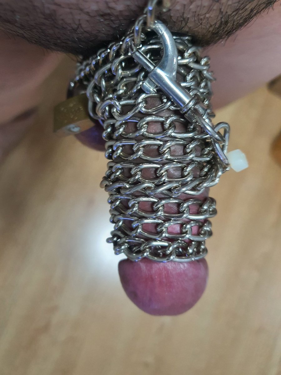 เจ้านายสั่งเอาโซ่มัดและพันควยให้แน่นๆ แล้วชักว่าวโคตรเสียว โคตรเจ็บควย💦 ขอบคุณครับเจ้านาย🙏