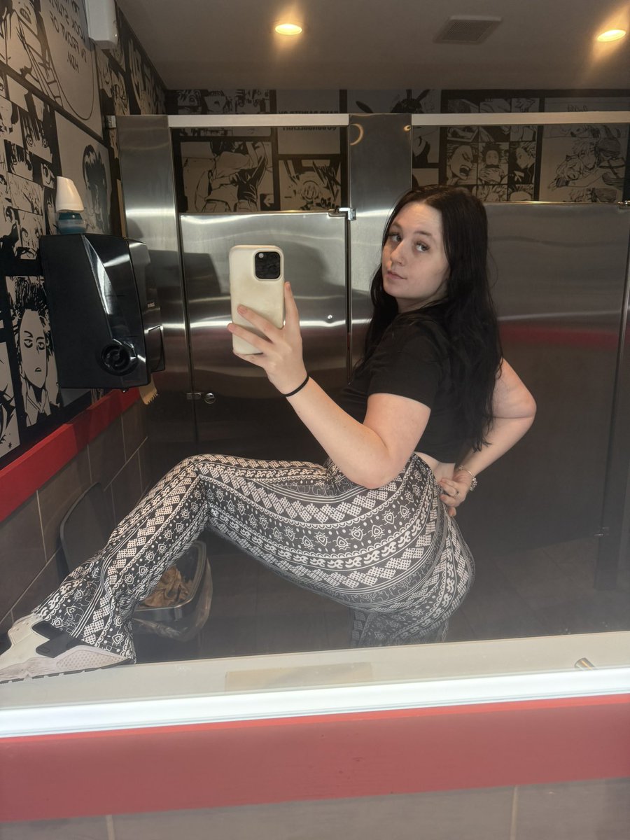 Maya Mae tweet media