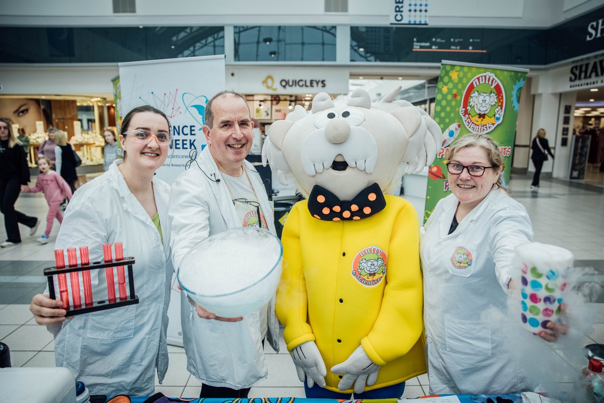 RinnPharma's tweet photo. 🧪🎉 Nutty Scientists brought the wacky world of science to life at Crescent Shopping Centre! Fantastic crowds, hands-on fun, and mind-blowing dry ice demos made for an unforgettable show.
Thanks for an amazing day! 
#LimerickFestivalOfScience #NuttyScientists
@Researchirel https://t.co/fO29lhcmzm