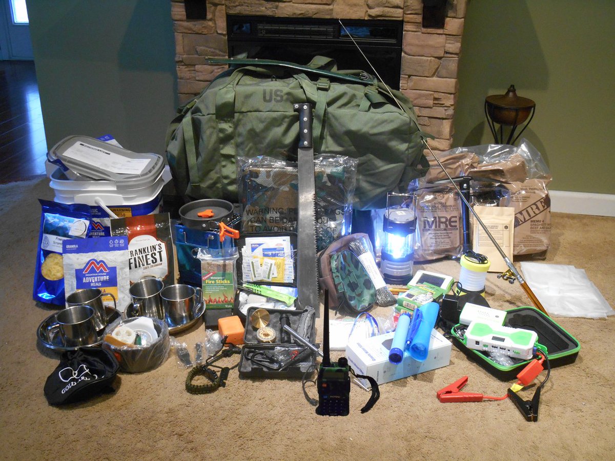 Clustercalm's tweet image. I bought these myself a few years ago for 'just in case' and put them in my bug out bag. I've eaten a few packages since then and I gotta say quite tasty.