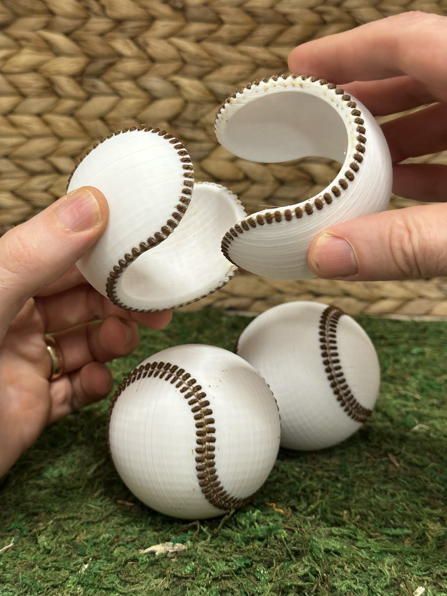 DaveMakesStuff tweet media