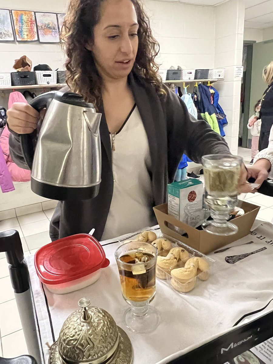 ☕️ 🫖Tea &amp; Cookies 🍪 🍪 anyone ? 
Staff delivering some warm  #joy in a cup! 
                              ✊✊
                                  ☕️
                 🙏Thank you 🙏
      💙💙💙💙💙💙💙💙💙 

<a href="/EcoStPeter/">StPeterEvergreen</a> -reusable cups were used
<a href="/DPwellness4all/">DPwellness4all</a> 
<a href="/DPCDSBSchools/">Dufferin-Peel Catholic District School Board</a>
