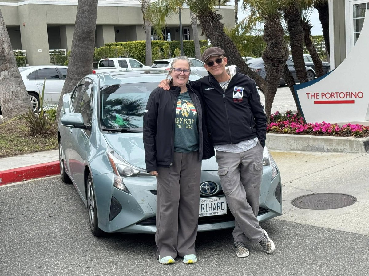 Brett Hatfield tweet media