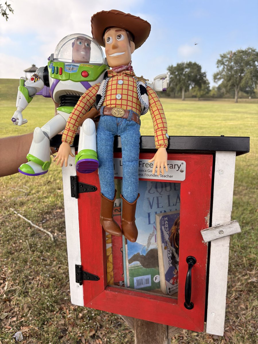 msgnz's tweet image. Buzz and Woody joined me today to donate books to both of my #ABCbyJESS libraries! 🥰 #ReadMoreBooks #toinfinityandbeyond🚀💫