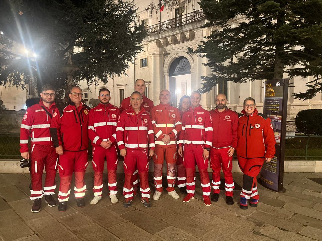 Non conoscevo Martina Franca. Visitandola ho avuto modo di vedere i tanti luoghi storici del centro della città ed apprezzarne la bellezza.

Una bellezza che è anche nel nostro Volontariato. È quella che abbiamo ereditato da chi ci ha preceduto e che abbiamo la responsabilità di