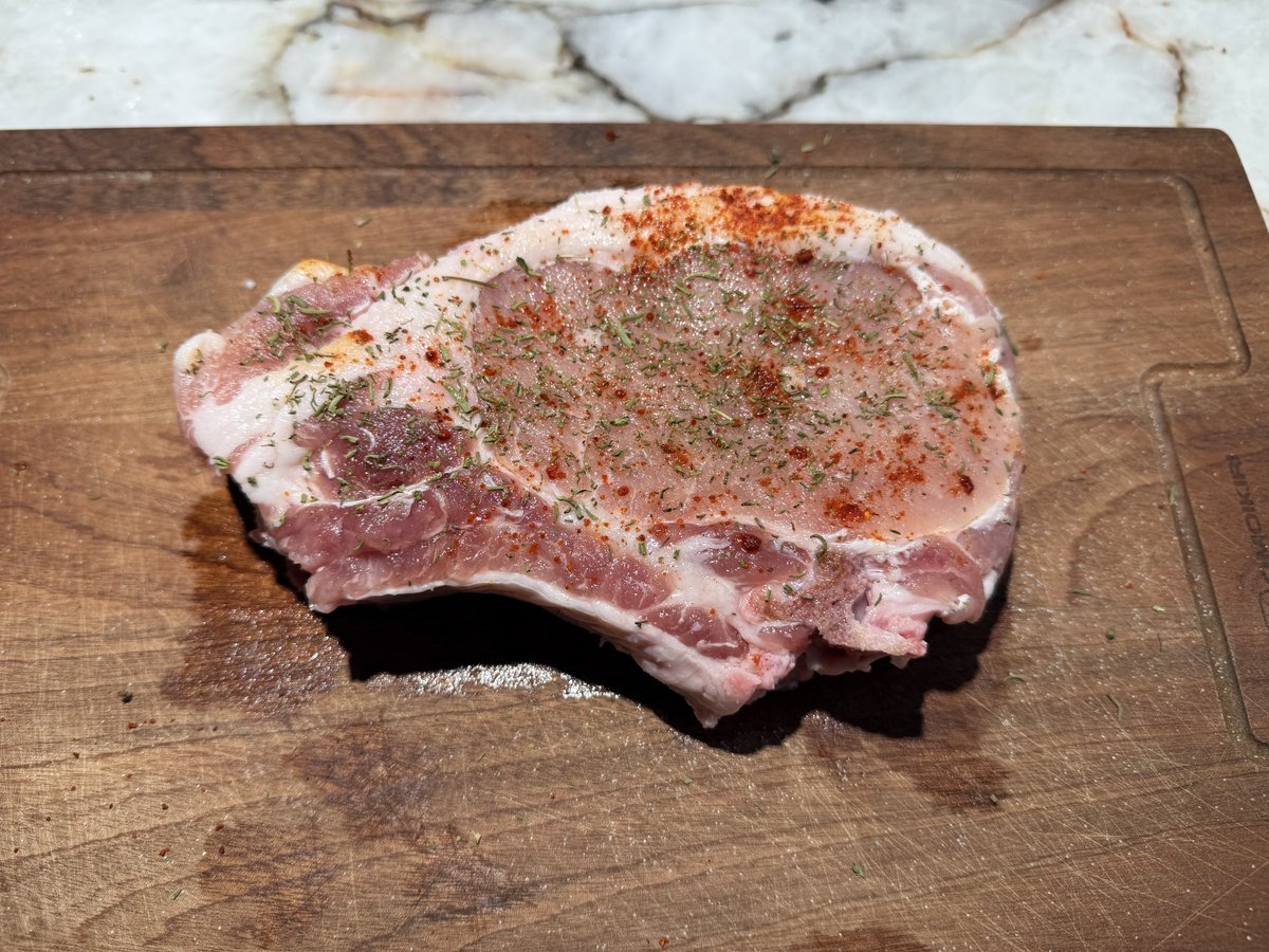 I’m home alone today; going to bbq this clean cut 🔥