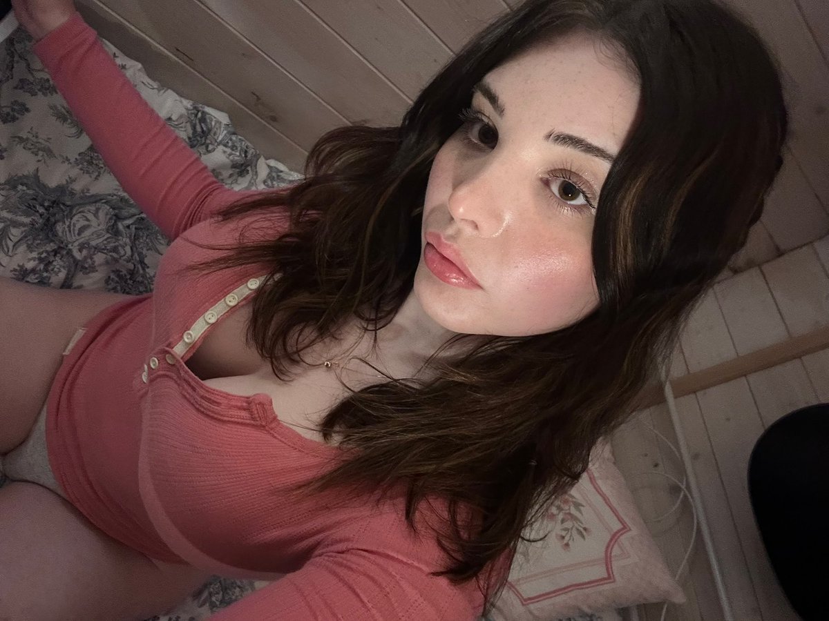 danielb4qdw's tweet photo. face reveal https://t.co/nIMOSRhphM