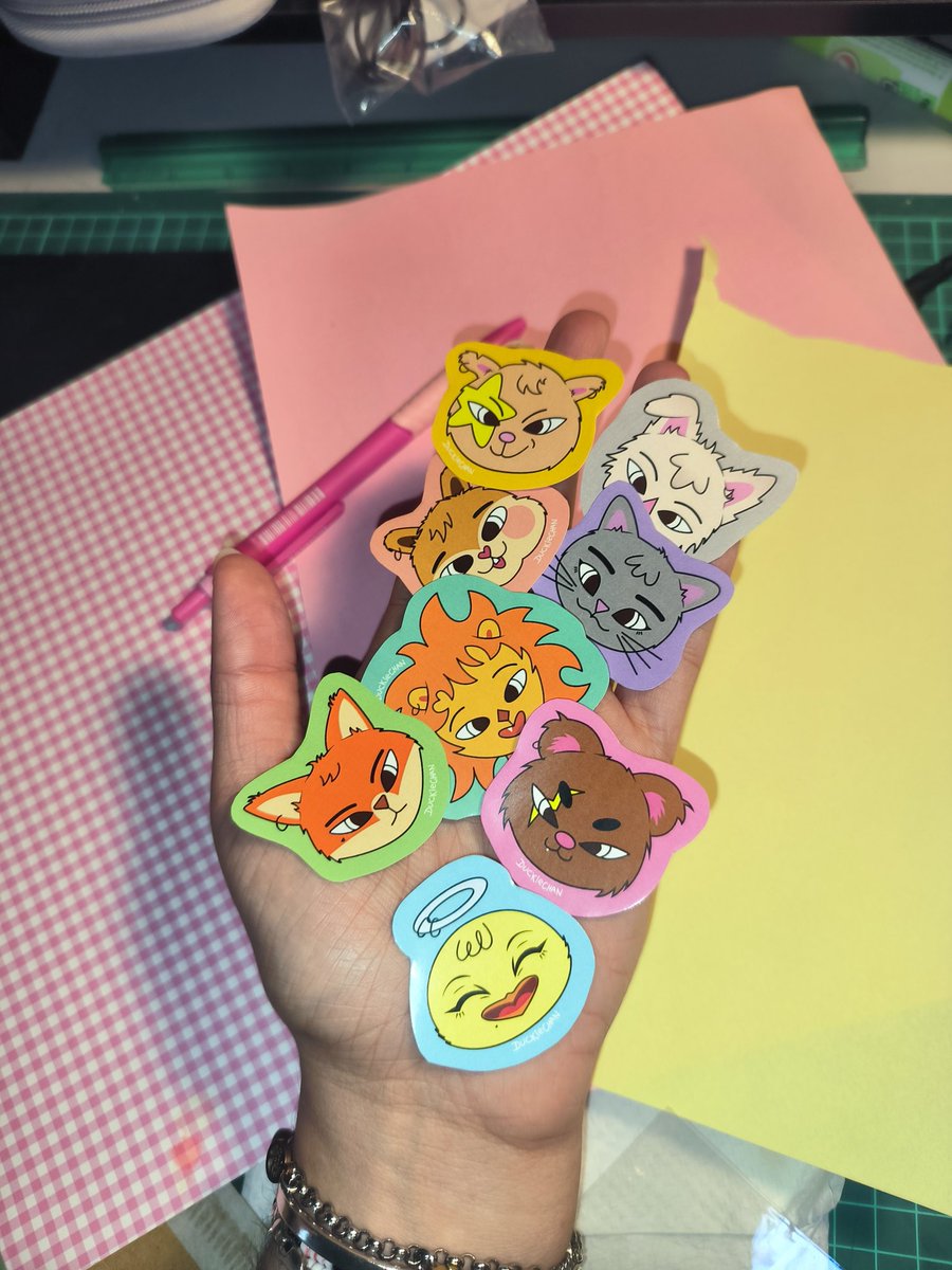 My babies are so big!!! They are growing so fast... /Jk.